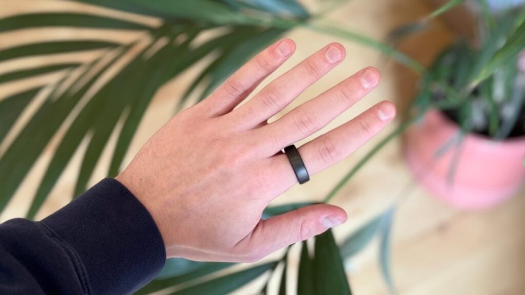 Oura Ring Gen 3 on finger lifestyle