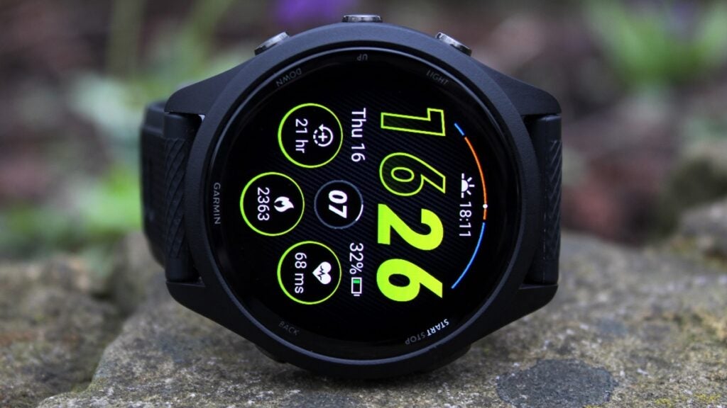 Garmin Forerunner 265 watch face