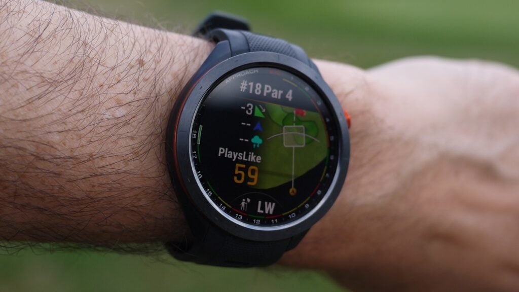 Garmin Approach S70 review photo 1