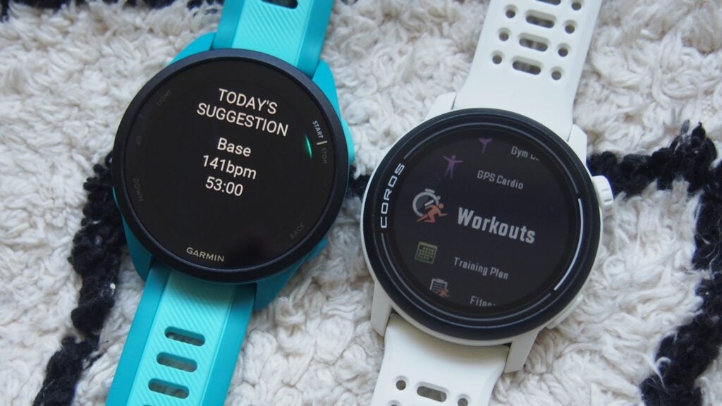 Garmin Forerunner 165 vs Coros Pace 3