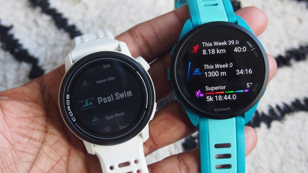 Garmin Forerunner 165 vs Coros Pace 3