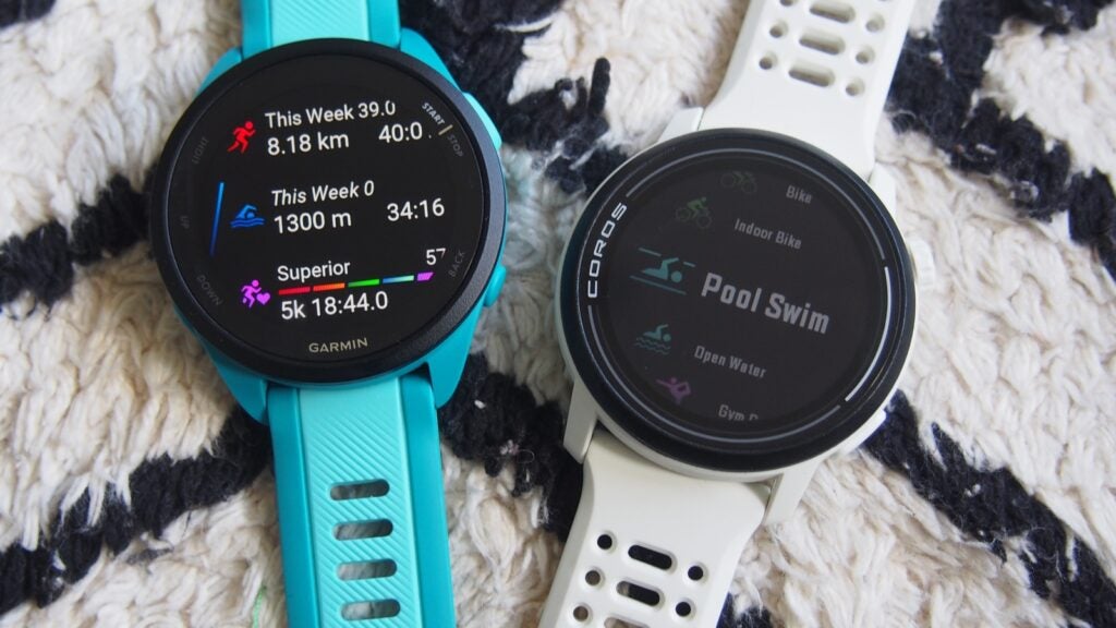 Garmin Forerunner 165 vs Coros Pace 3