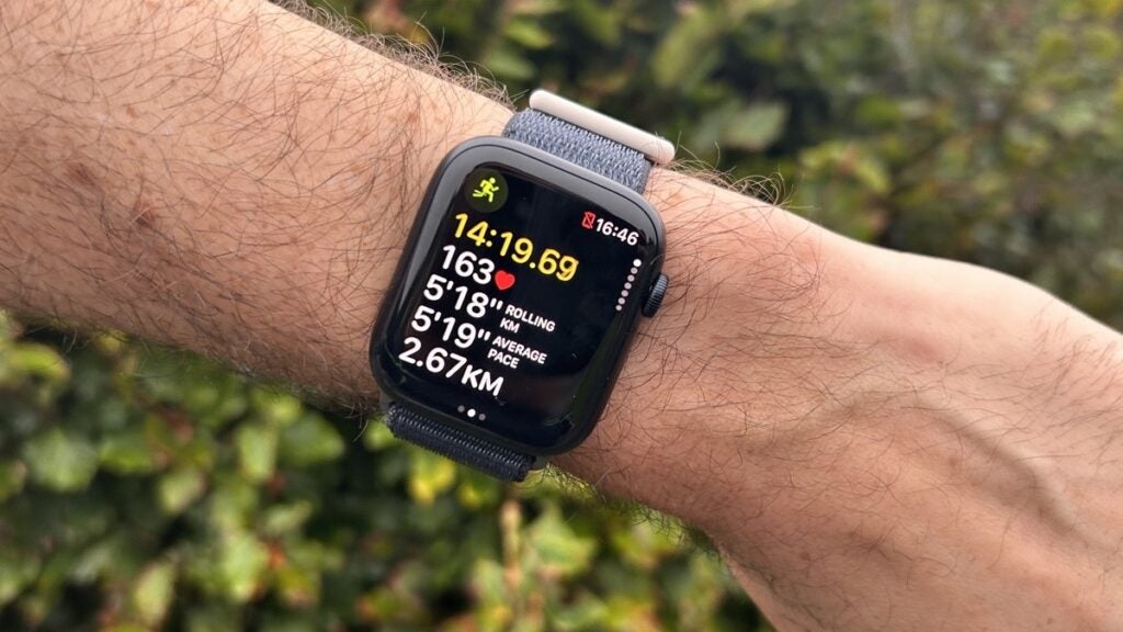 Apple Watch Series 9 HR monitoring