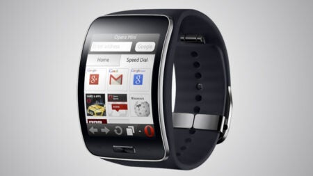 Opera Mini surfs in on Samsung Gear S