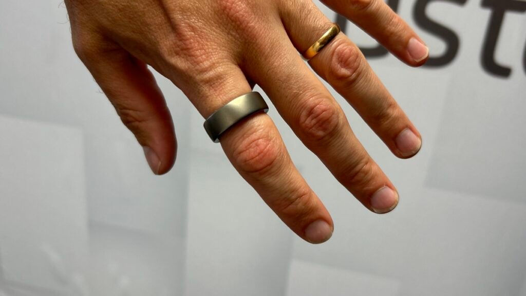 Amazfit Helio on finger